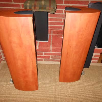 Cogent! KEF IQ9 Floorstanding Tower Speakers in Dark Apple/ Pair image 7