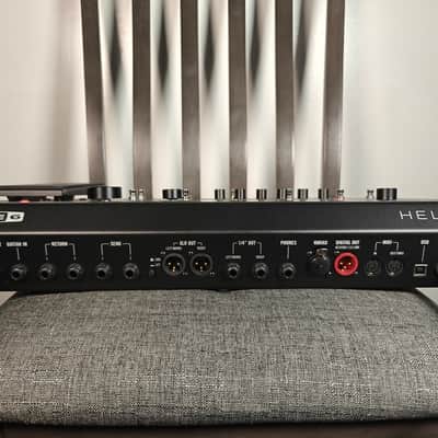 Line 6 Helix LT - Original owner, Minty condition, ships in manufacturer's packaging image 3
