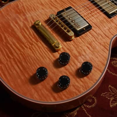 Gibson Custom Shop Les Paul Custom  2016 - Figured Pink Widow image 2