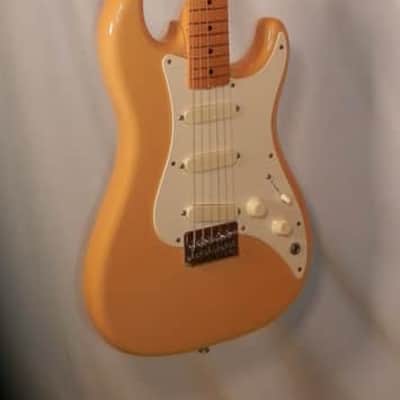 Fender Made in U.S.A. Bullet S-3 Maple Fretboard Butterscotch electric guitar with case used vintage 1981 image 5