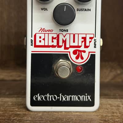 Electro-Harmonix Nano Big Muff Pi Distortion / Sustainer 2013 - Present - White / Black / Red image 4