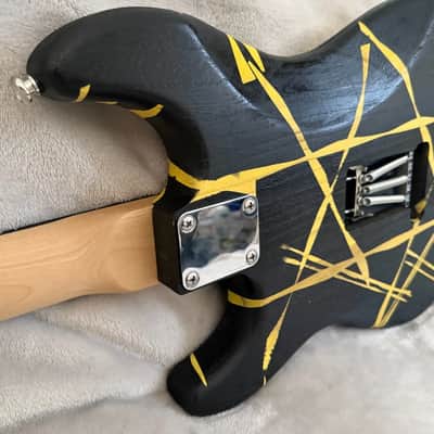 Unbranded Pre-Owned- EVH Style Electric Guitar Hand Made 2026 - Nitro image 6