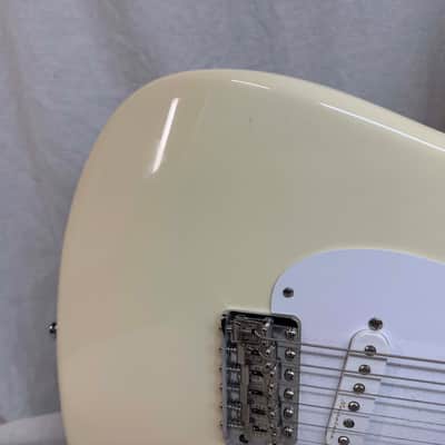 Fender Eric Clapton Stratocaster Guitar with Case 2021 - Olympic White / Maple neck image 3