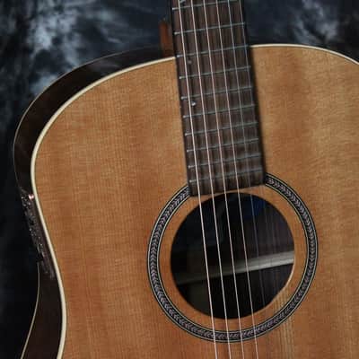 Seagull Artist Series Studio i-Beam Duet Acoustic-Electric Guitar 2004 Natural image 3