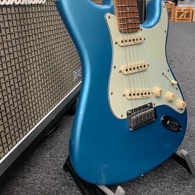 Fender Player Plus Stratocaster with Pau Ferro Fretboard 2021 - Present - Opal Spark image 5