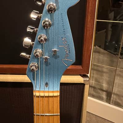 Fender 50th Anniversary Stratocaster 1995 - Lake Placid Blue image 3
