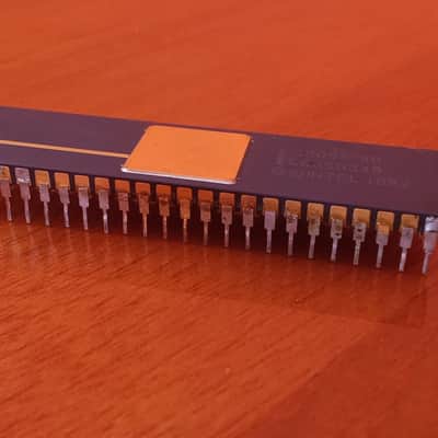 Roland S50 - IC 68 I8095-90 CPU