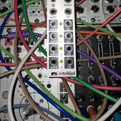 Intellijel Shifty Creativity Router image 4
