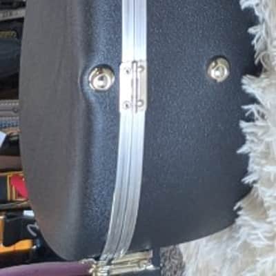 Gretsch Deluxe Molded Hardshell Guitar Case for 16" Hollow Body Guitars image 9