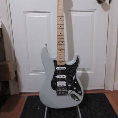 ~Cashified~ Kramer Strat-Style Pewter Rock 'n' Roller image 4