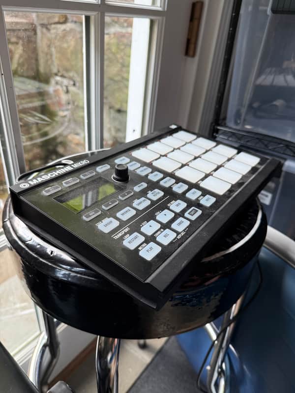 Native Instruments Maschine Mikro 2010s - Black image 1