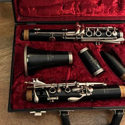 Evette by Buffet Clarinet | Case | Mouthpiece & Ligature | Recent Service image 3