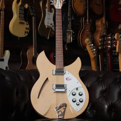 Rickenbacker 330/12 2013 - Mapleglo image 1