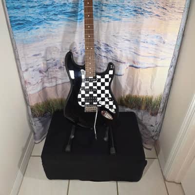 Fender Squier Starcaster HSS standard series 2018 - Black image 1
