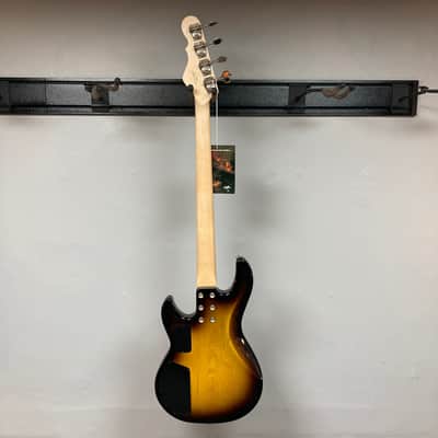 G&L L-2000 USA Tobacco Sunburst Bass image 7