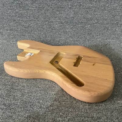 Left Ash Wood 4 String Jazz Bass Style Body image 4