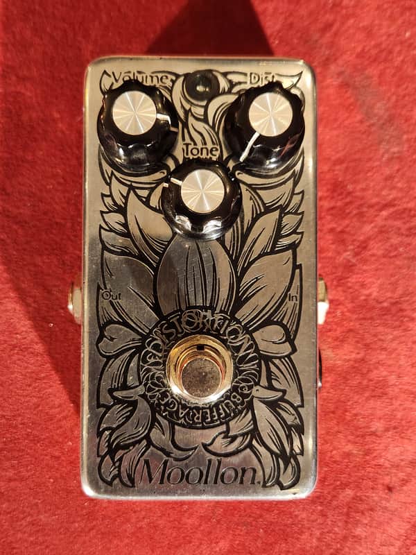 Moollon Distortion | Reverb