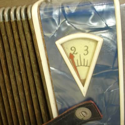 Vintage Casavi Verona Italia Piano Accordion image 14