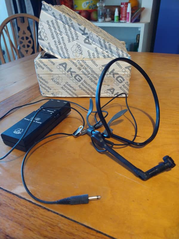 AKG C410/B headset mic with B9 battery supply unit mid 90's image 1