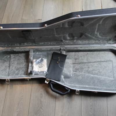 PATRICK JAMES EGGLE '96 Drop Top Gold Metal Flake "96 Drop Top Gold Metal Flake" HARDCASE and PAPERS, 3, 57 KG image 23