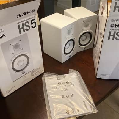Yamaha HS5 5" Powered Studio Monitor (Single) 2015 - Present - White image 10