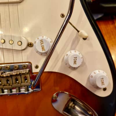 Fender American Vintage '57 Reissue Stratocaster - 1994/1995 image 8