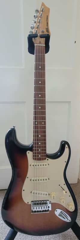 Axl Player Deluxe Stratocaster Sunburst image 1