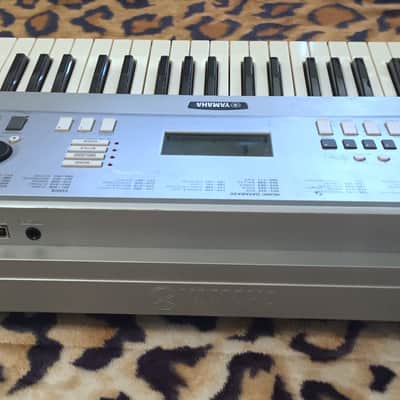 Yamaha DGX-220 Portable Grand Piano 76-Key Keyboard Bild 5