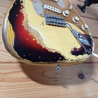 Buttarini Guitars S-50s Heavy Relic - Vintage White over 3T Sunburst image 22