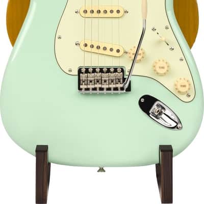 Fender Deluxe Wooden 3-Tier Multi Stand image 5