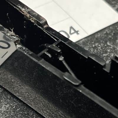 ORIGINAL Yamaha Replacement SHARP/BLACK Key (Yamaha C61K6 Keybeds) (VL57060R/VA850500) for SY22/35/55, DX11, DS55, S30, AN1X, CS6X, V50, W7, YS200, and Korg 707 image 5