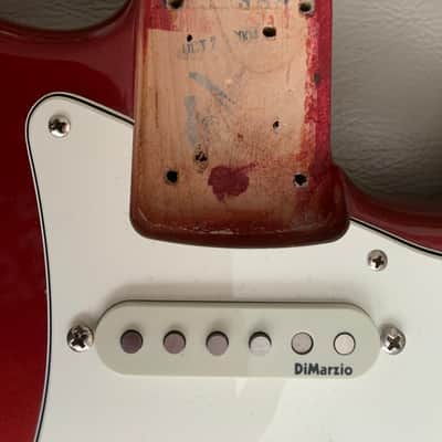 Fender Yngwie Malmsteen Artist Series Signature Stratocaster with Maple Fretboard 1998 - 2006 Candy Apple Red image 12
