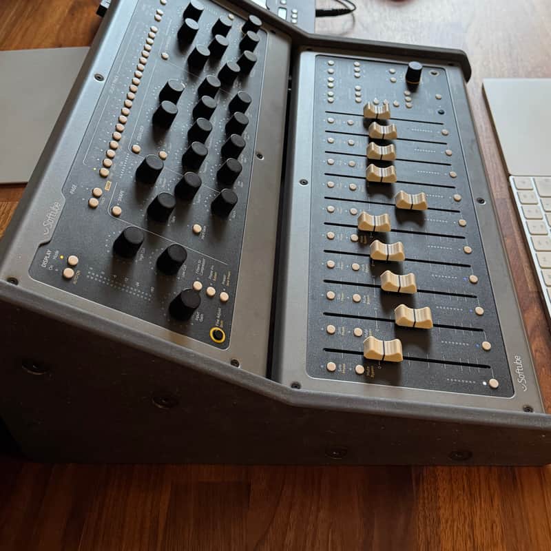 2023 Softube Console 1 MKII Hardware/Software Mixer Black/Grey