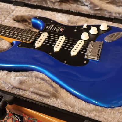 American Ultra II Stratocaster Ebony Fingerboard Noble Blue image 9