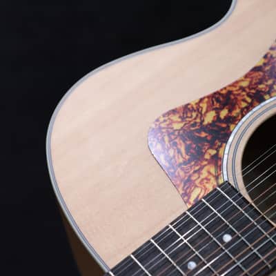 Guild F-2512E Maple Natural F-Jumbo Body 12-String Acoustic Electric Guitar image 13