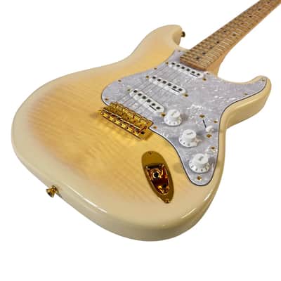 Fender Richie Kotzen Stratocaster MIJ 2023 - Transparent White Burst image 3
