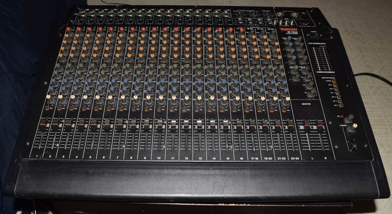 TASCAM M-1024 Analog Stage Mixer image 1