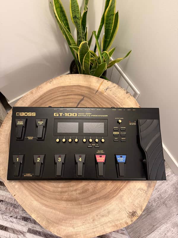 Boss GT-100 Amp Effects Processor | Reverb Canada