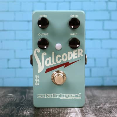 Catalinbread Valcoder Mid 60s Valso-Style Dirty Garage Tremolo Guitar Pedal image 2