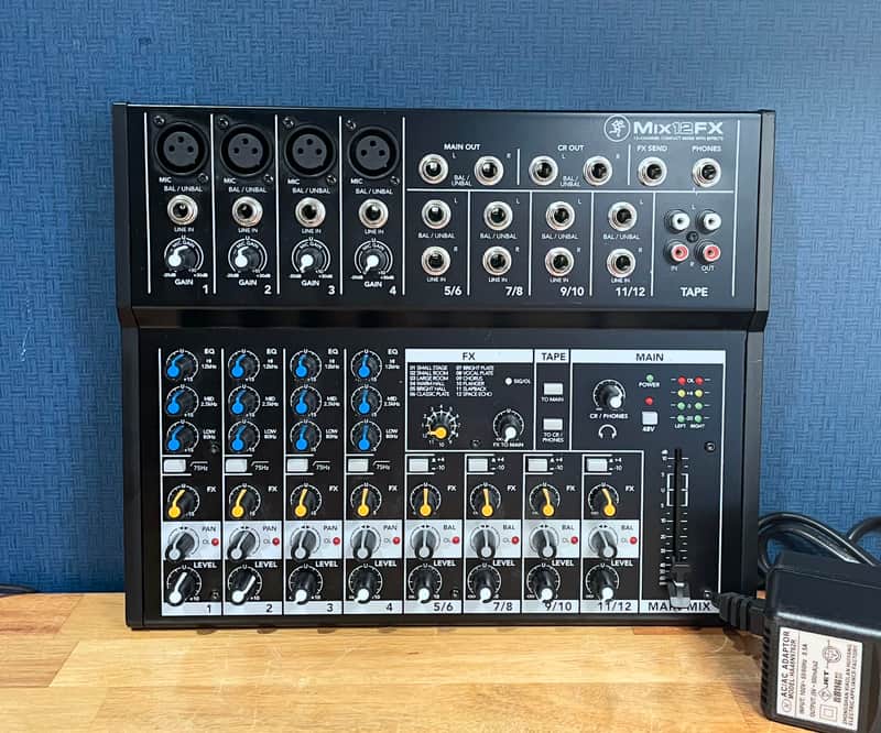 [Excellent] Mackie Mix12FX 12-Channel Compact Mixer with Effects - Black image 1