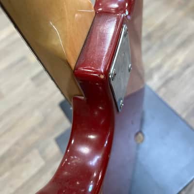 Fender Musicmaster with Rosewood Fretboard 1978 - Red image 17