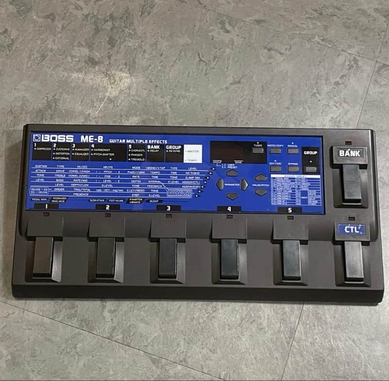 Boss ME-8