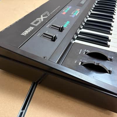 Yamaha DX7 Programmable Algorithm Synthesizer 1983 - 1987 - Black image 6