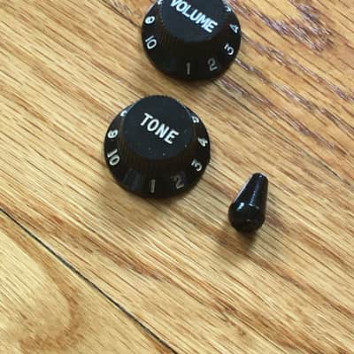 Two Fender 1980s Vintage Black Strat Knobs Guitar Stratocaster MIJ 3 / No Spokes + Tip image 1