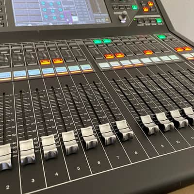 YAMAHA QL1 Digital Mixing Console EXCELlent condition with gurrantee and shipping fast image 9