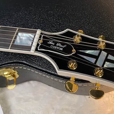 NEW! Gibson Les Paul Custom - Alpine White - Ebony Board - Authorized Dealer - 10.1 lbs - G06424 image 6