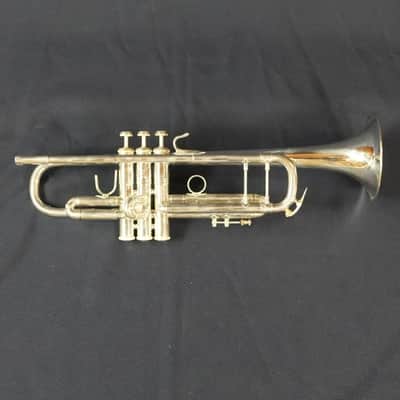 Bach Stradivarius 180S-37 Trumpet w/Case - Used image 2