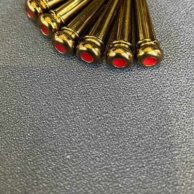 Martin APP0006 Luxe Liquid Metal Bridge Pin Set - Gold w/ Red Inlay image 4