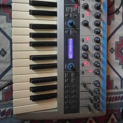 Novation K Station 25-Key 8-Voice Synthesizer 2001 - Silver