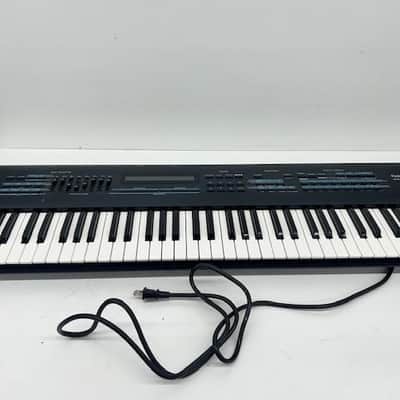 Roland JV-90 76-Key Expandable Synthesizer 1993 - 1996 - Black